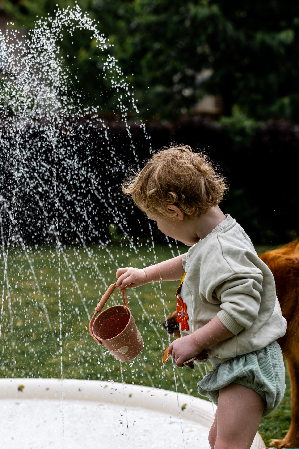 photo produit enfant jouant dans une piscine enfant reportage pour les professionnels